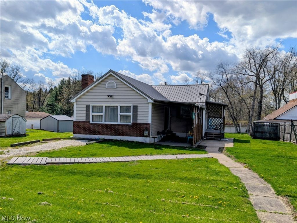 16599 Glenn Street, East Liverpool, OH 43920 Main Photo