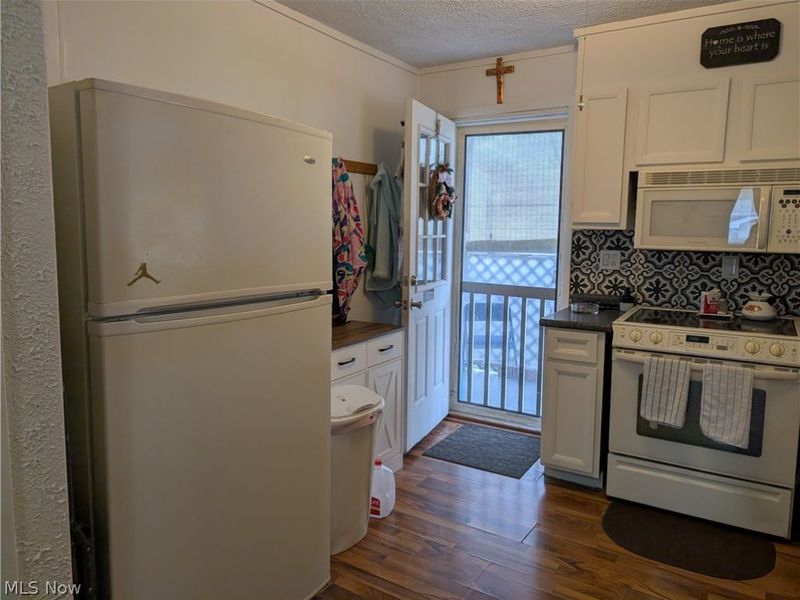 16599 Glenn Street, East Liverpool, OH 43920 Photo 5