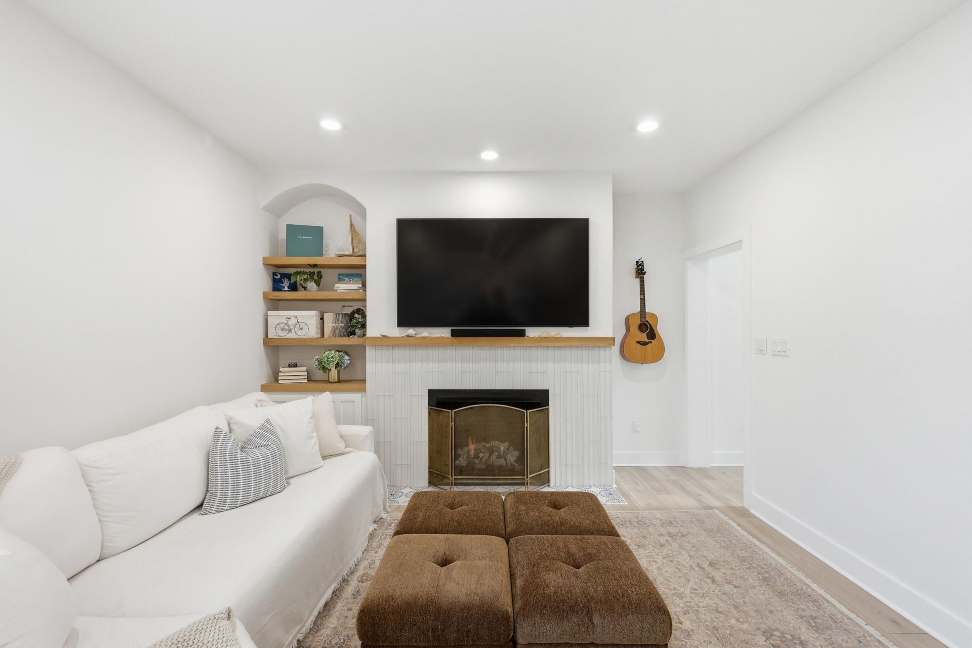 1682 Old Military Road Photo 13