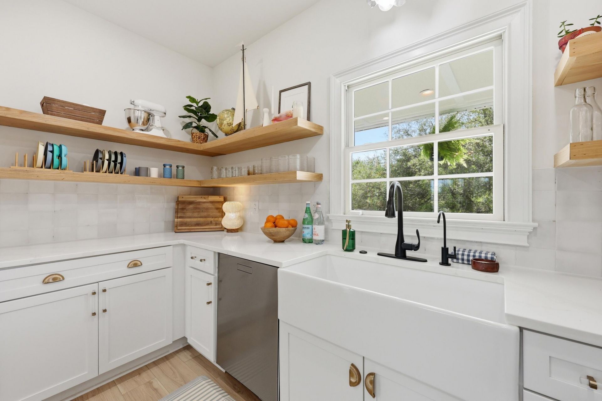 1682 Old Military Road Photo 25