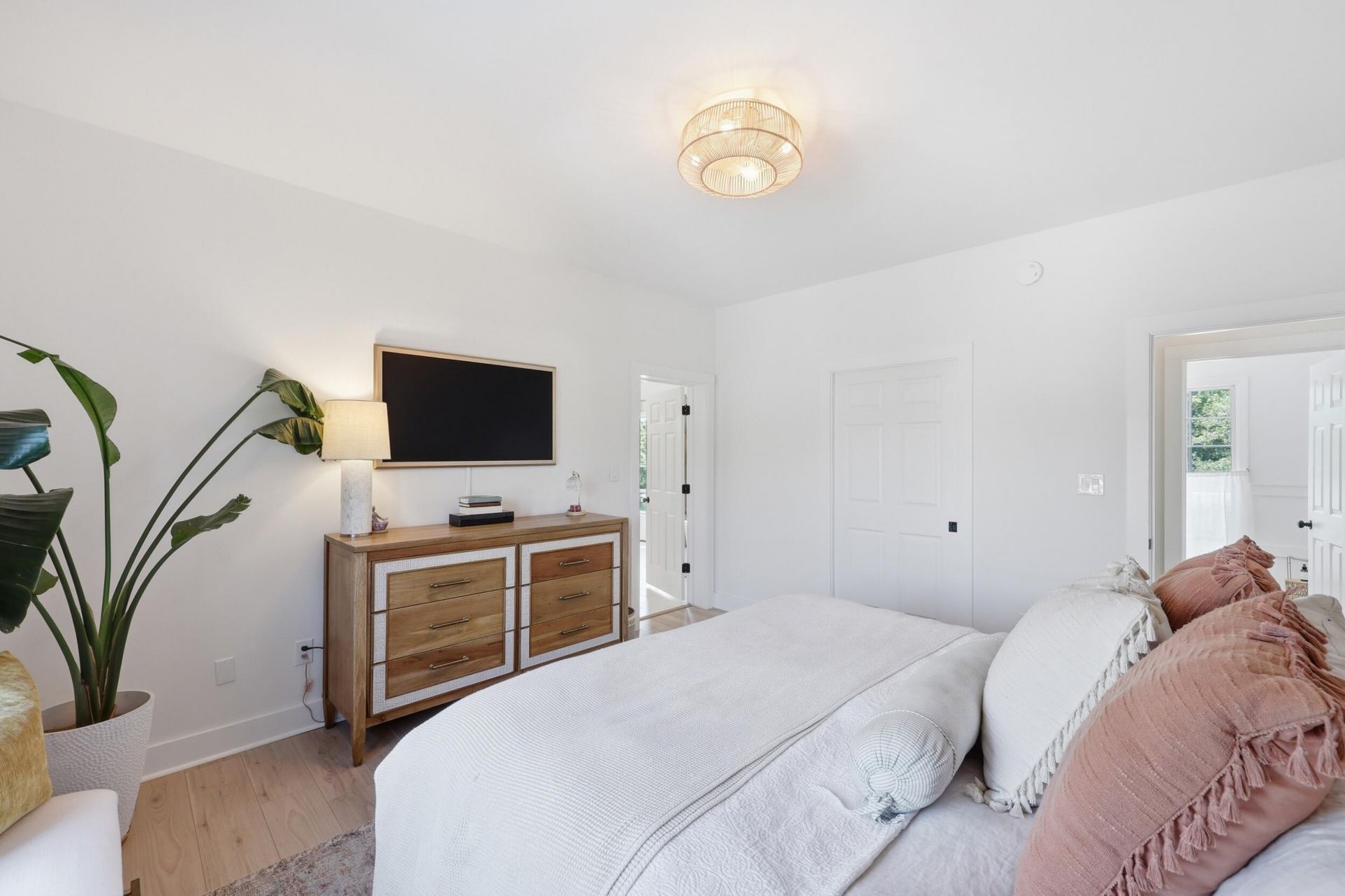 1682 Old Military Road Photo 35