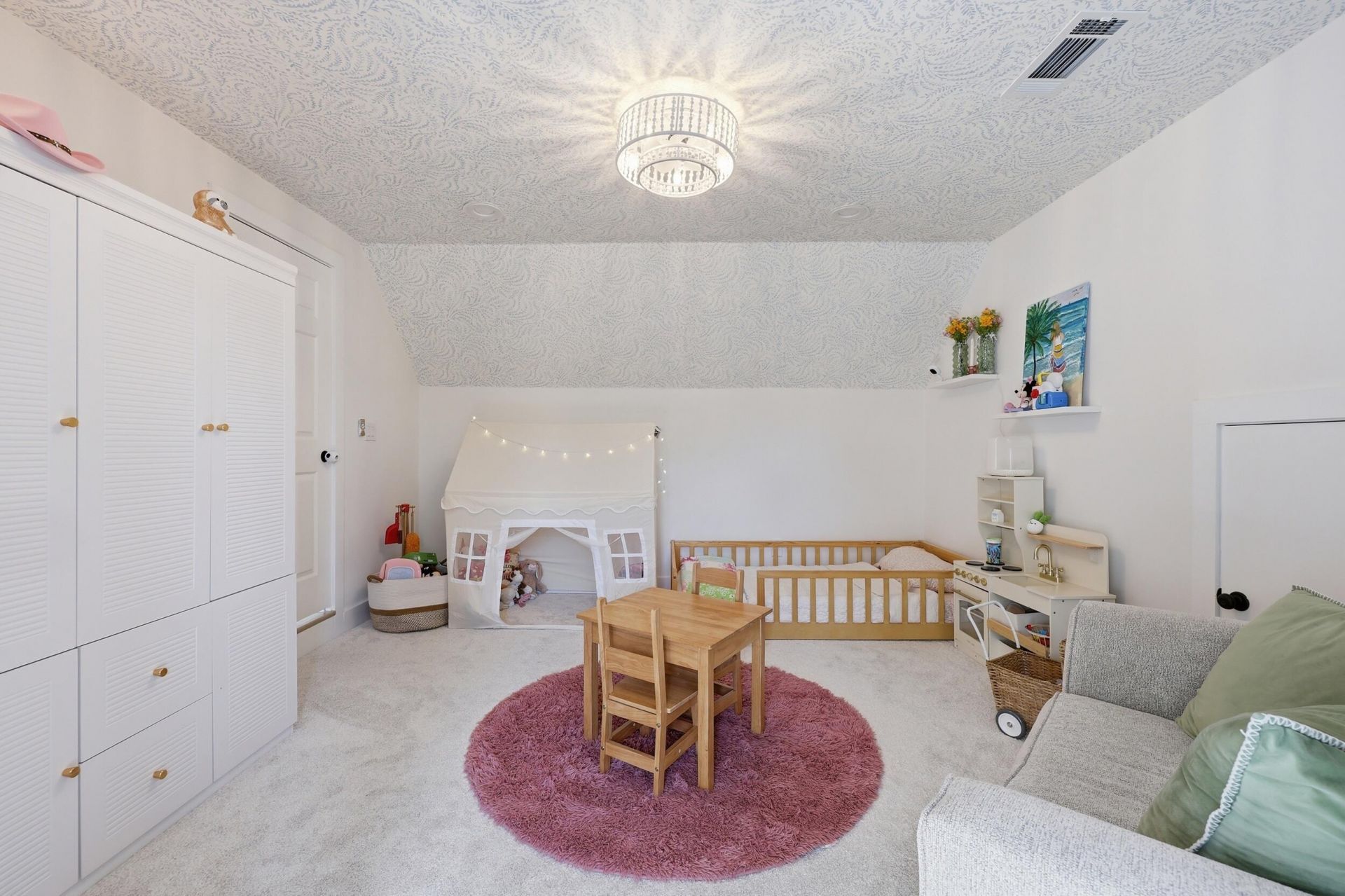 1682 Old Military Road Photo 43