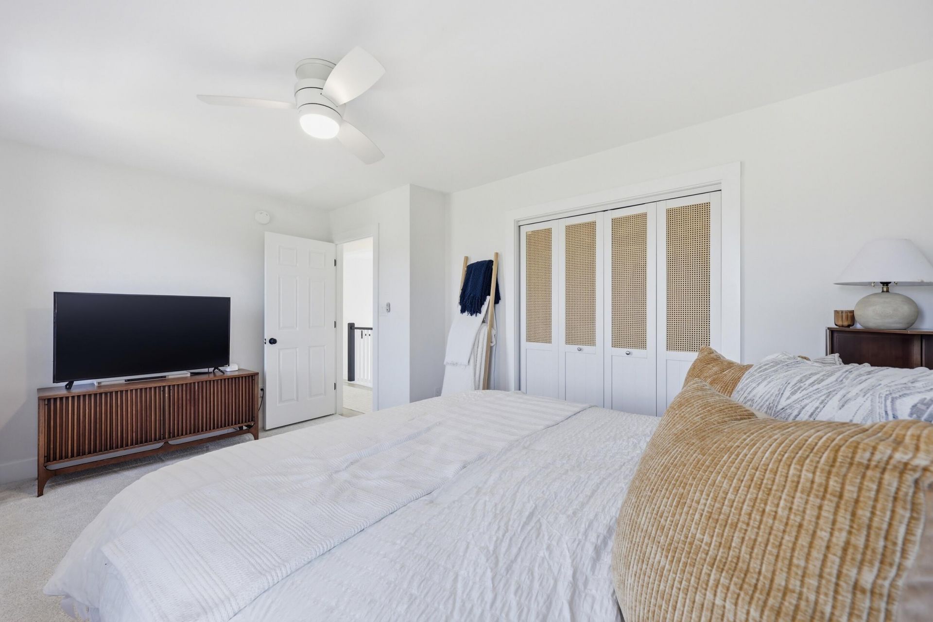 1682 Old Military Road Photo 49