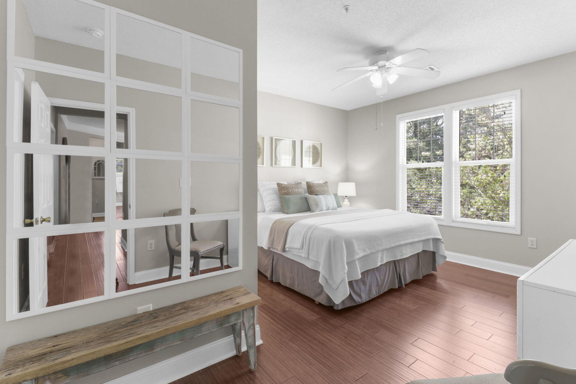 1925 Chatelain Way Photo 18