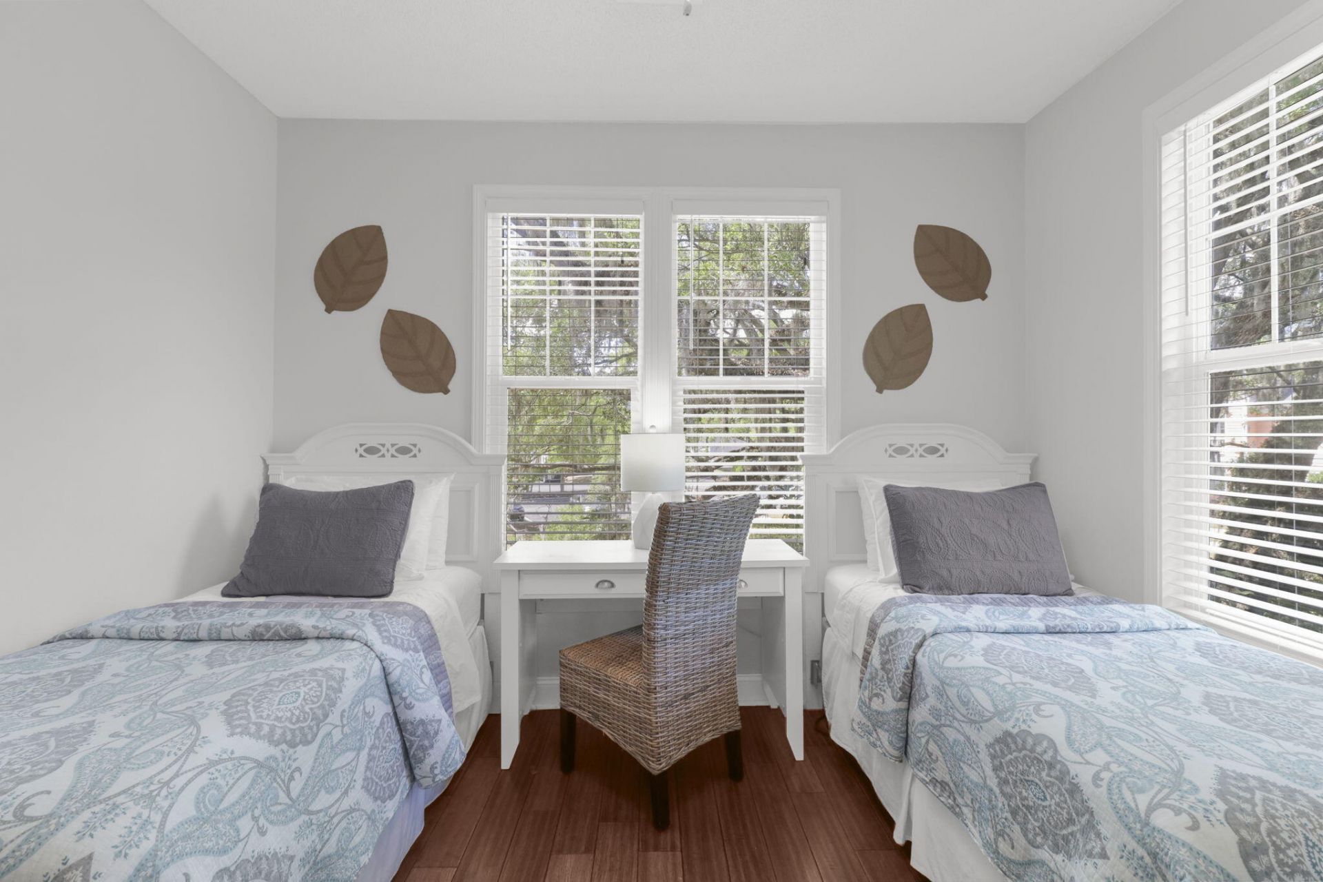 1925 Chatelain Way Photo 23