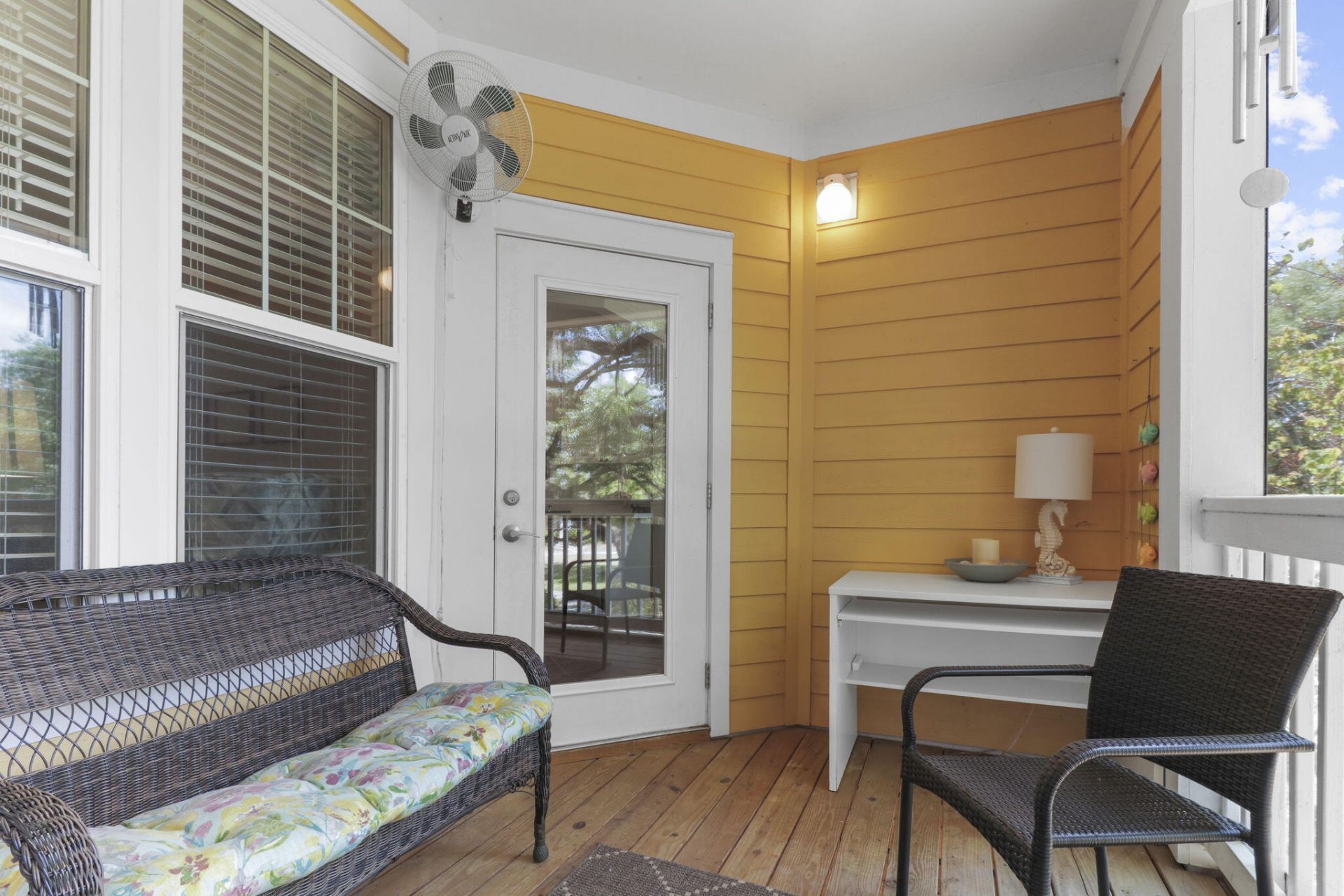 1925 Chatelain Way Photo 29