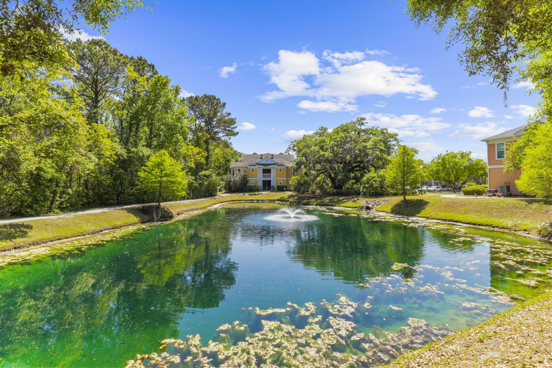 1925 Chatelain Way Photo 32