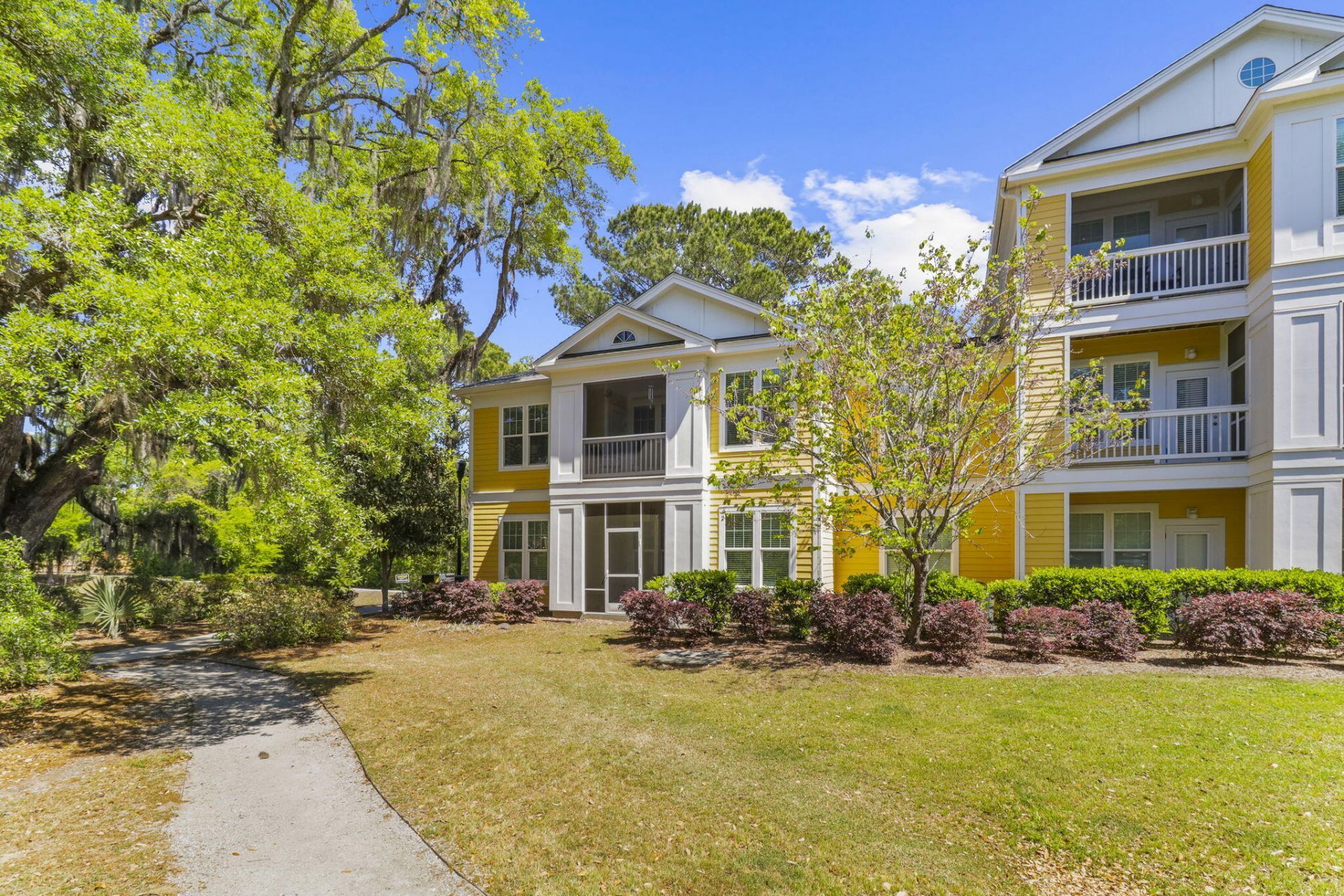 1925 Chatelain Way Photo 33