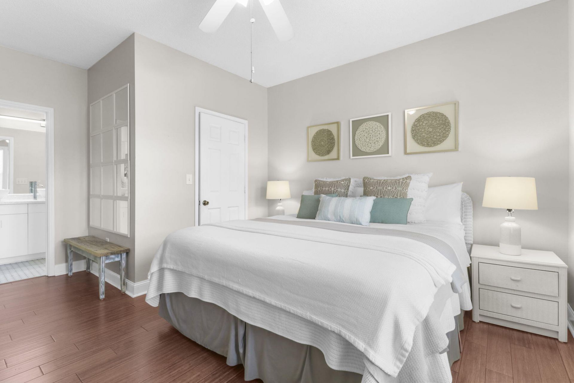 1925 Chatelain Way Photo 7