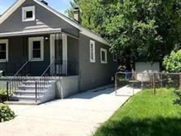 8187 Lenore Street, Dearborn Heights, MI 48127