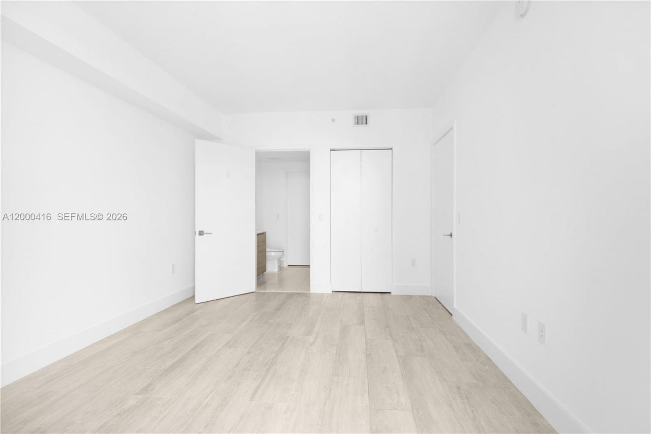 121 NE 34th St, Unit 2602, Miami, FL 33137 Photo