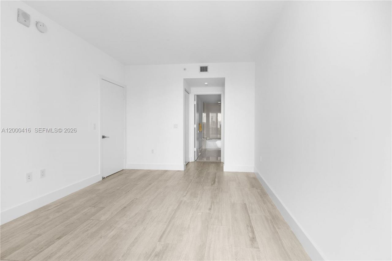 121 NE 34th St, Unit 2602, Miami, FL 33137 Photo