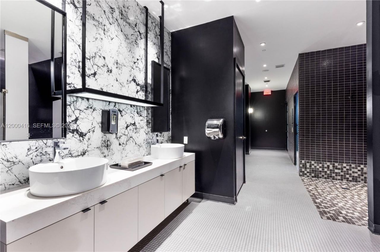 121 NE 34th St, Unit 2602, Miami, FL 33137 Photo