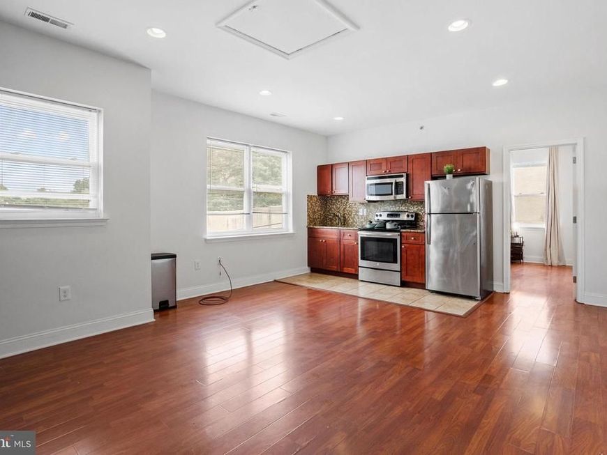 2255 N 12th Street, Philadelphia, PA 19133 Main Photo