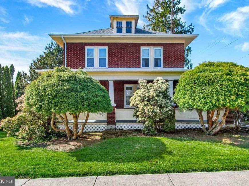 106 S 4th Street, Mount Wolf, PA 17347 Main Photo