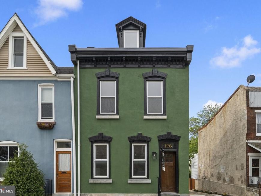 174 76 Lauriston Street, Philadelphia, PA 19128 Main Photo