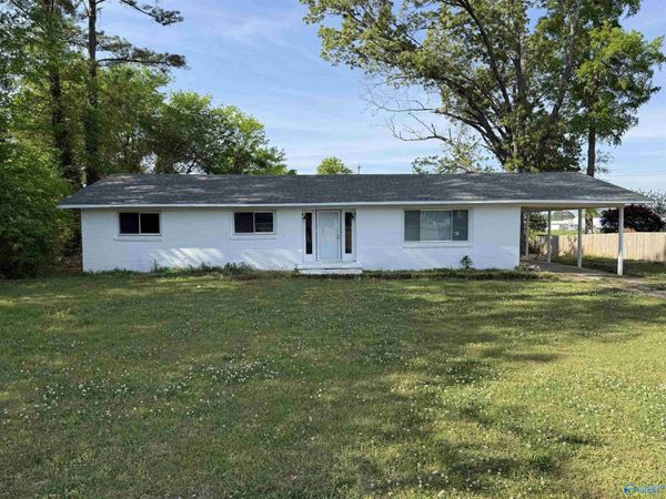 814 Cedar Lake Road SW, Decatur, AL 35603