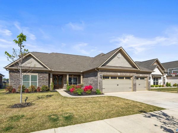 7437 Flint Crossing Circle, Owens Cross Roads, AL 35763