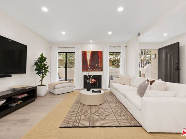 2467 Century, Los Angeles, CA 90067