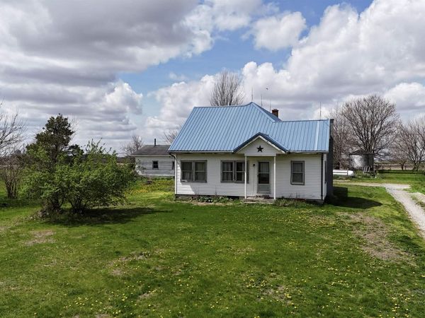 7535 N 100 E, Lucerne, IN 46950