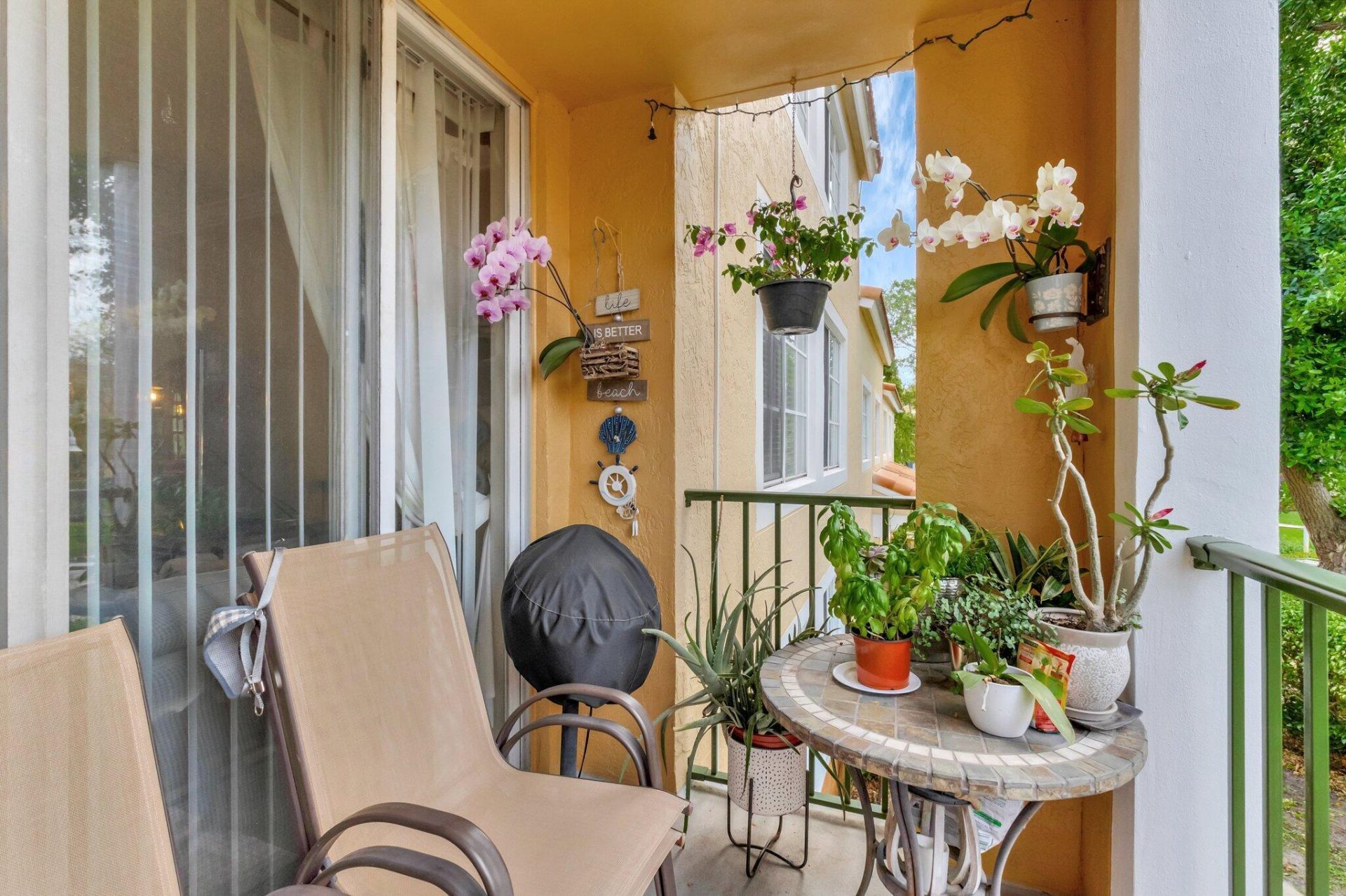 103 Yacht Club Way, Unit 206, Hypoluxo, FL 33462 Photo