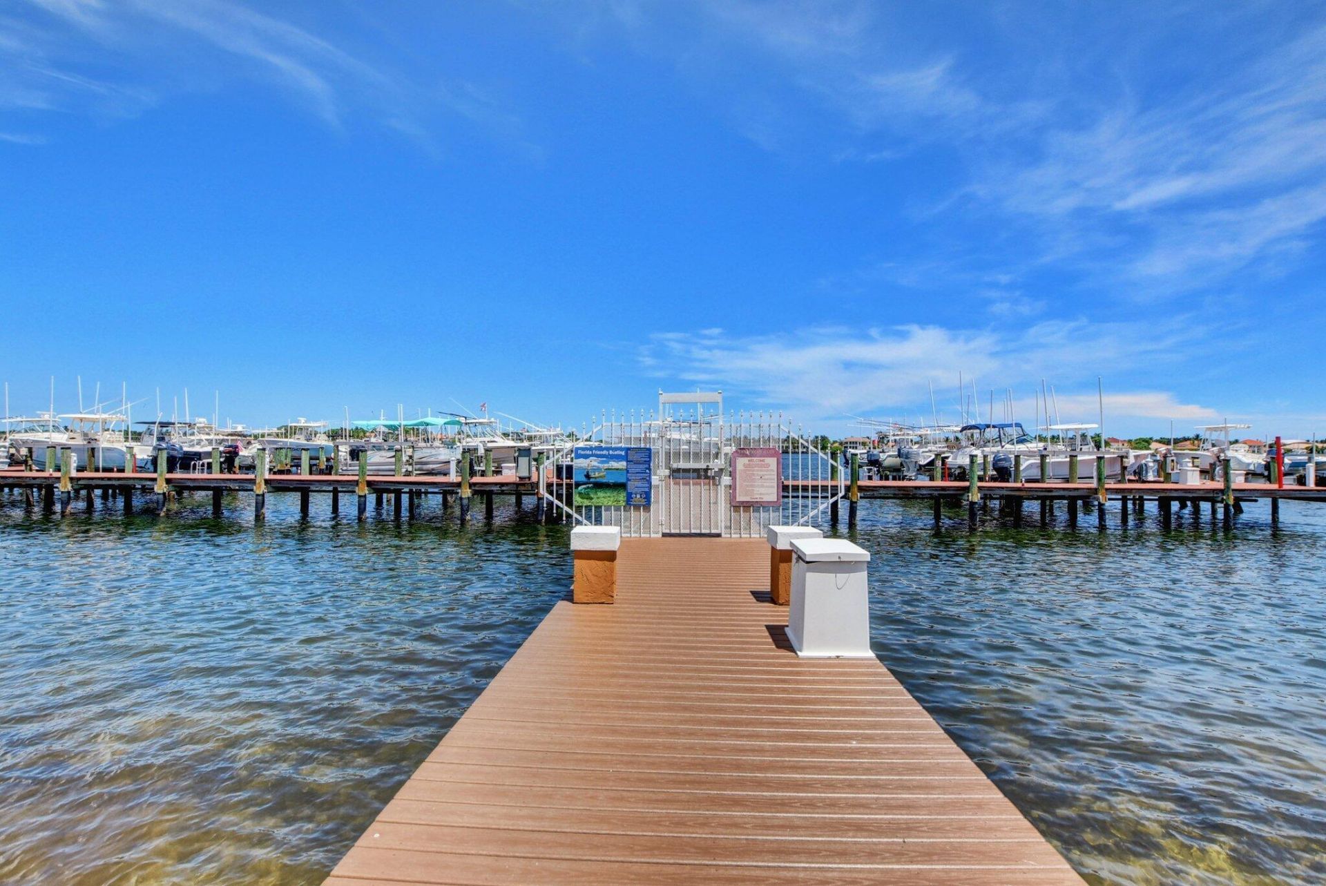 103 Yacht Club Way, Unit 206, Hypoluxo, FL 33462 Photo