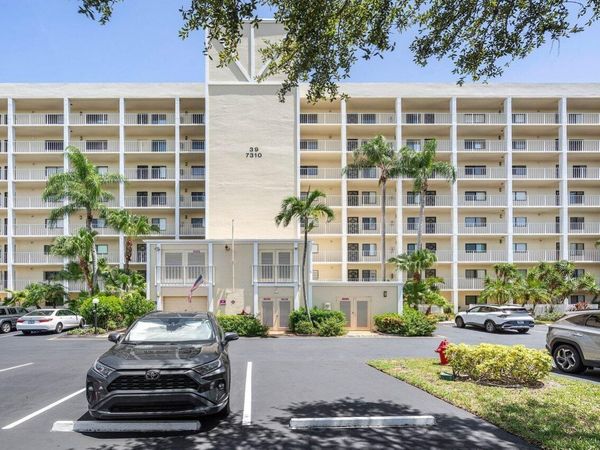 7310 Ashford Place, Delray Beach, FL 33446