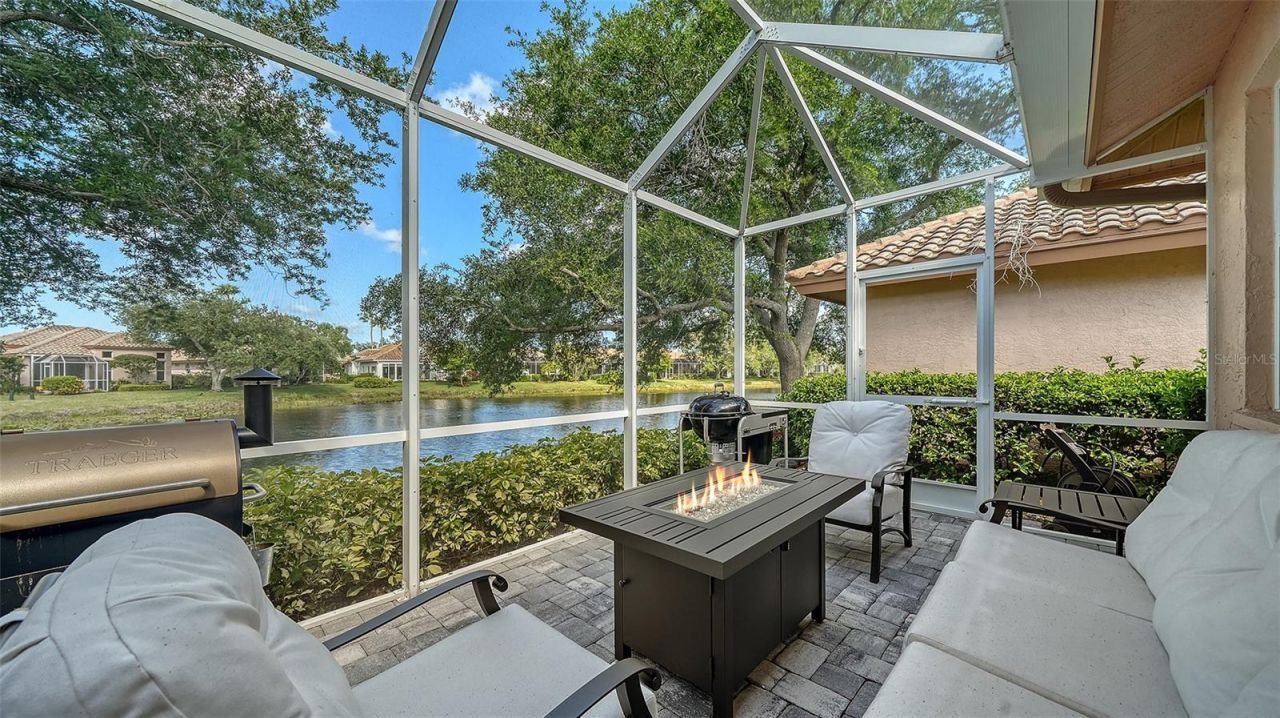 7198 Del Lago Drive, Sarasota, FL 34238 Photo