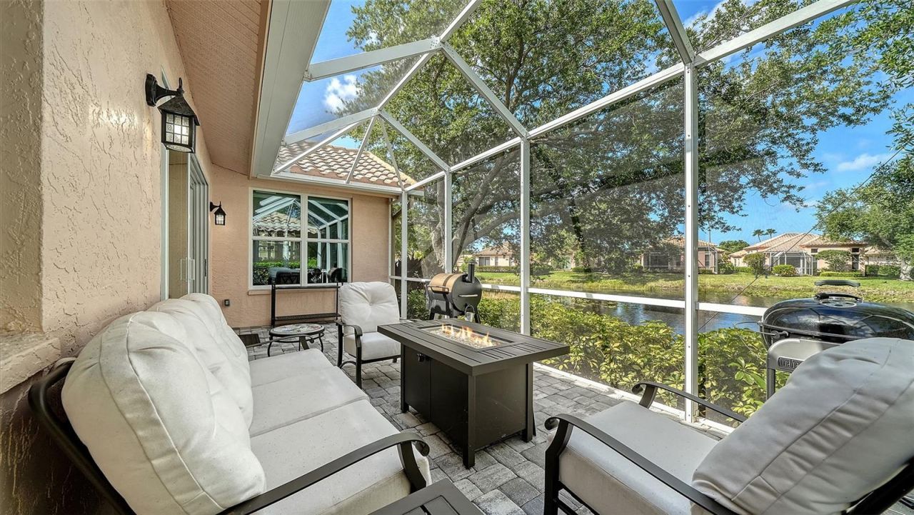 7198 Del Lago Drive, Sarasota, FL 34238 Photo