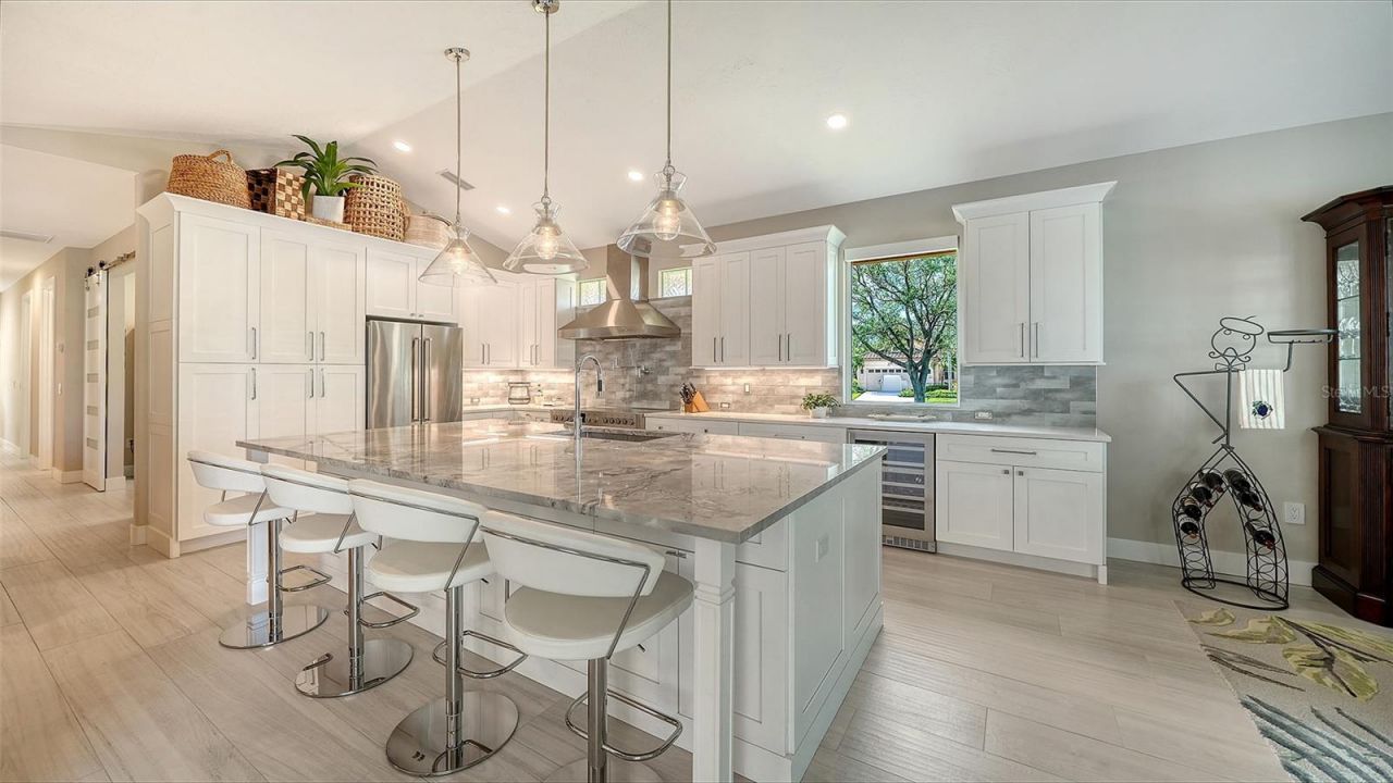 7198 Del Lago Drive, Sarasota, FL 34238 Photo