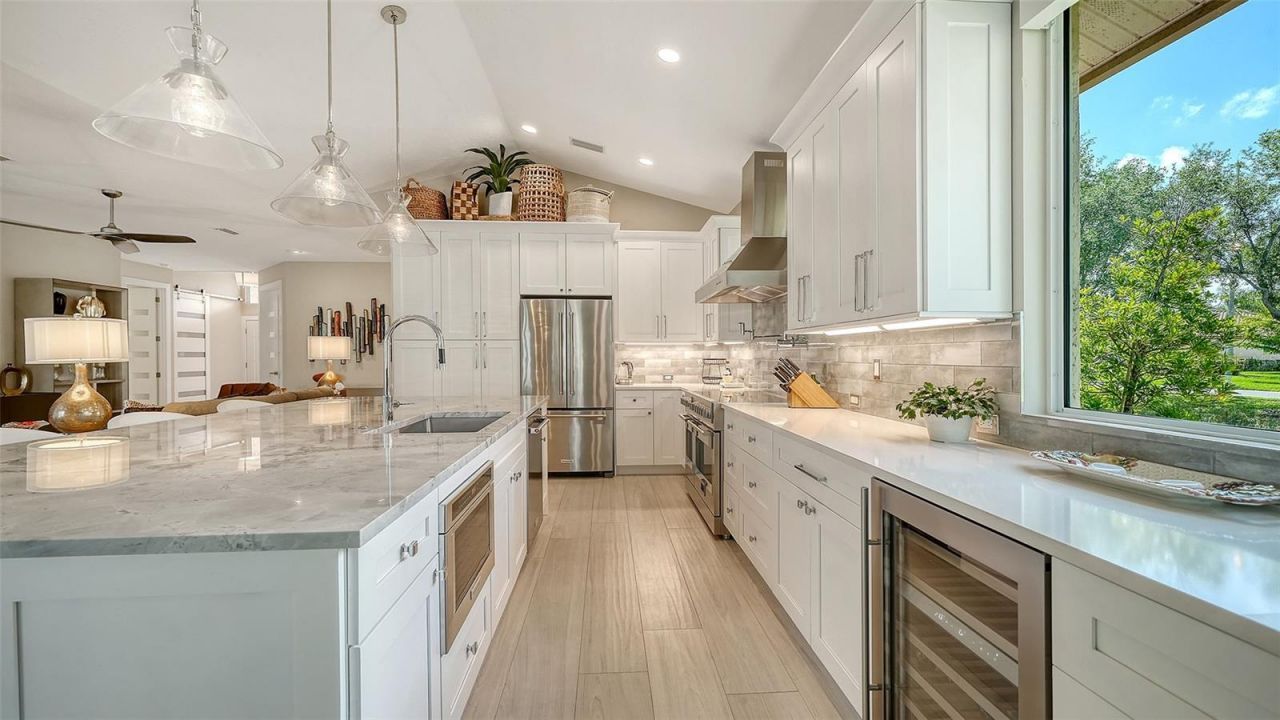 7198 Del Lago Drive, Sarasota, FL 34238 Photo
