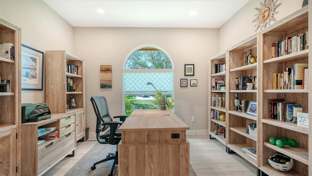 7198 Del Lago Drive, Sarasota, FL 34238 Photo