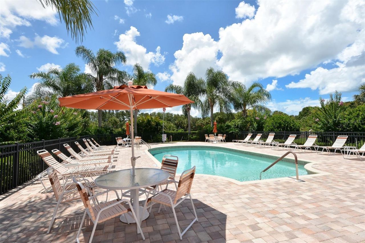 7198 Del Lago Drive, Sarasota, FL 34238 Photo