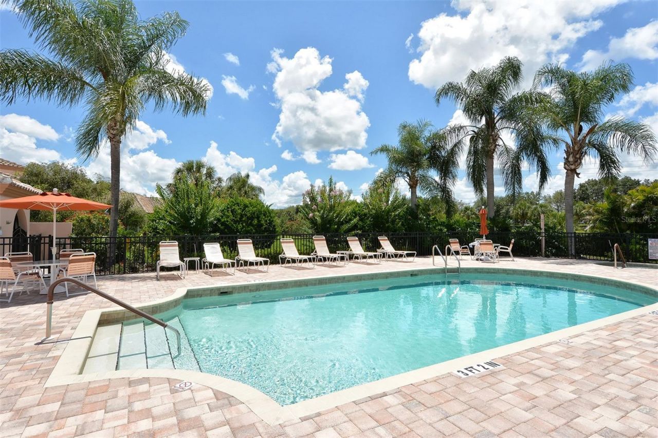 7198 Del Lago Drive, Sarasota, FL 34238 Photo