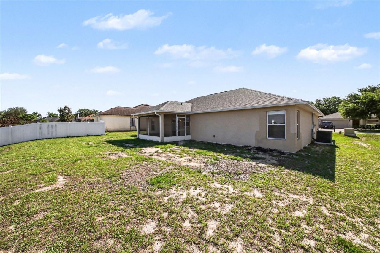 1011 Bluegrass Drive , Groveland, FL 34736 Photo