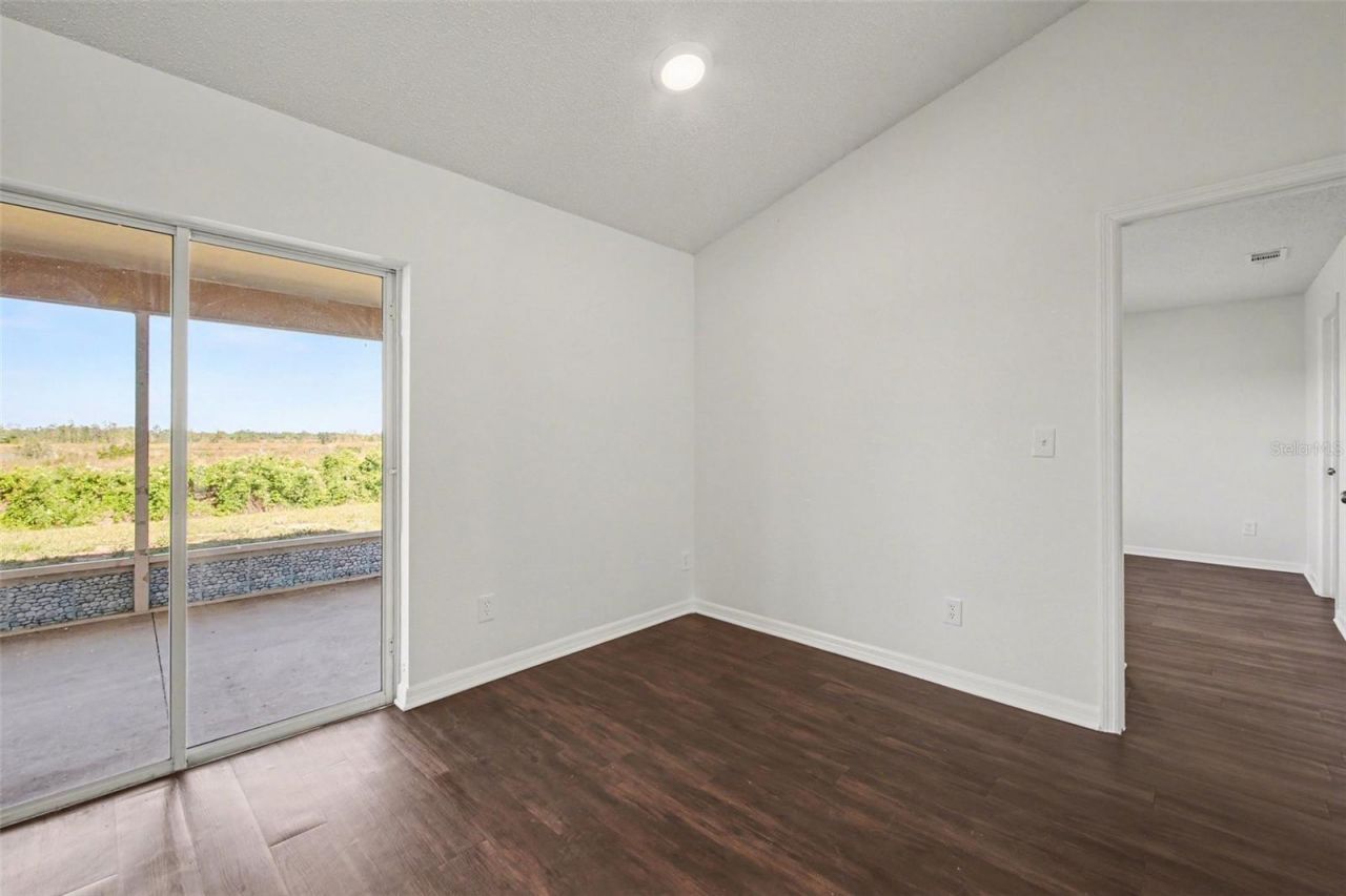 1011 Bluegrass Drive , Groveland, FL 34736 Photo