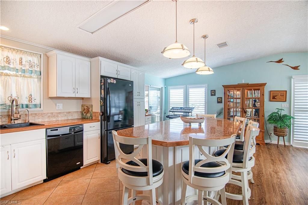 3112 Skipper Ln, Saint James City, FL 33956 Photo