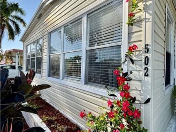 502 Pine Tree CT, NORTH FORT MYERS, FL 33917