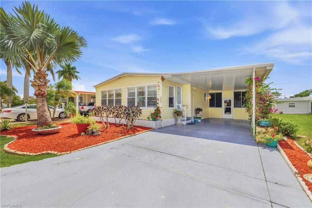 502 Pine Tree Ct, North Fort Myers, FL 33917 Photo