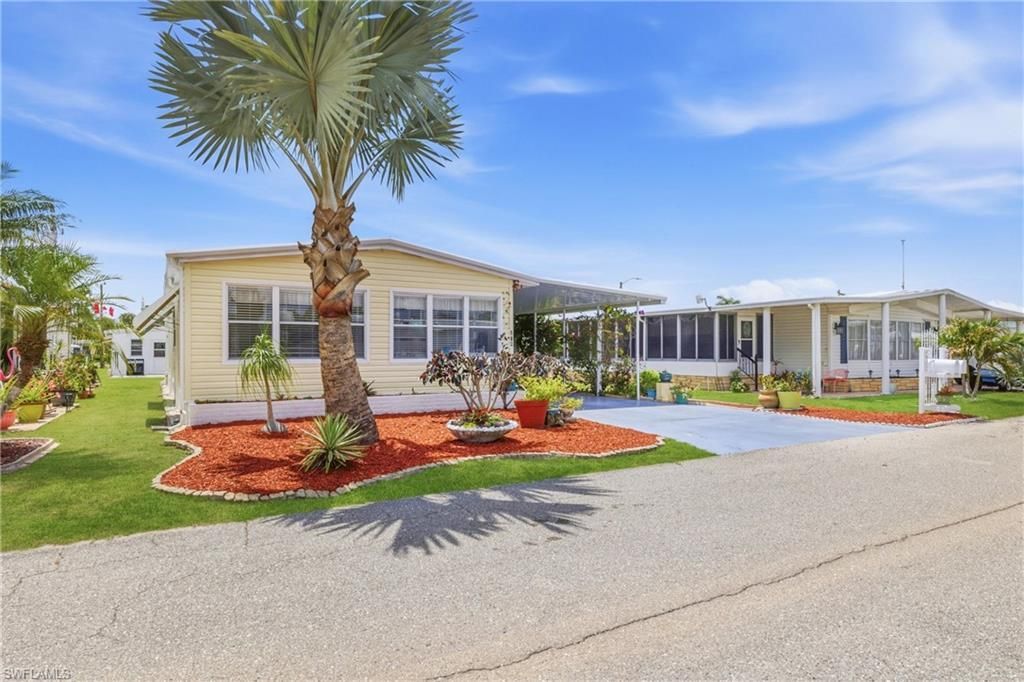 502 Pine Tree Ct, North Fort Myers, FL 33917 Photo