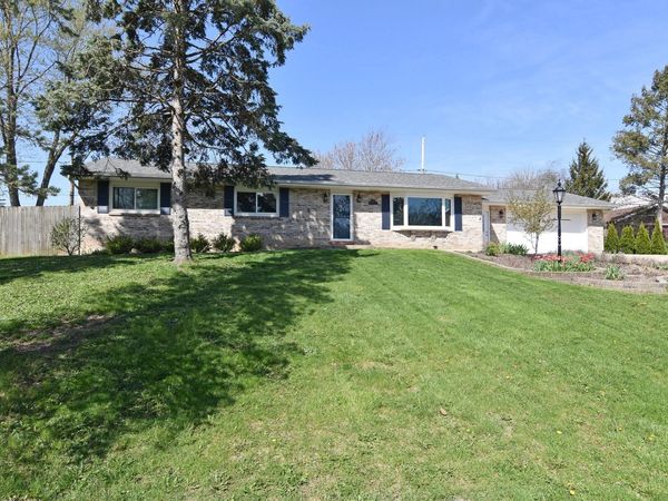 6120 242nd Ave, Paddock Lake, WI 53168