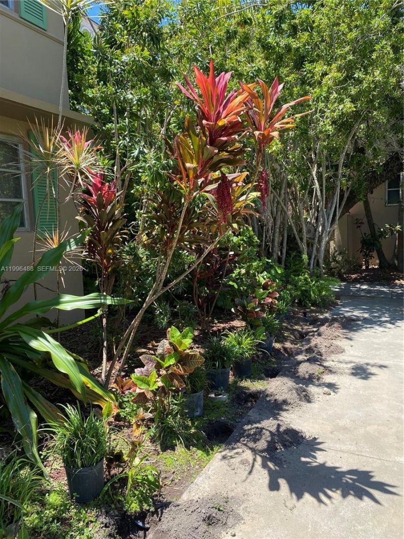 40 Almeria Ave, Unit 16, Coral Gables, FL 33134 Photo