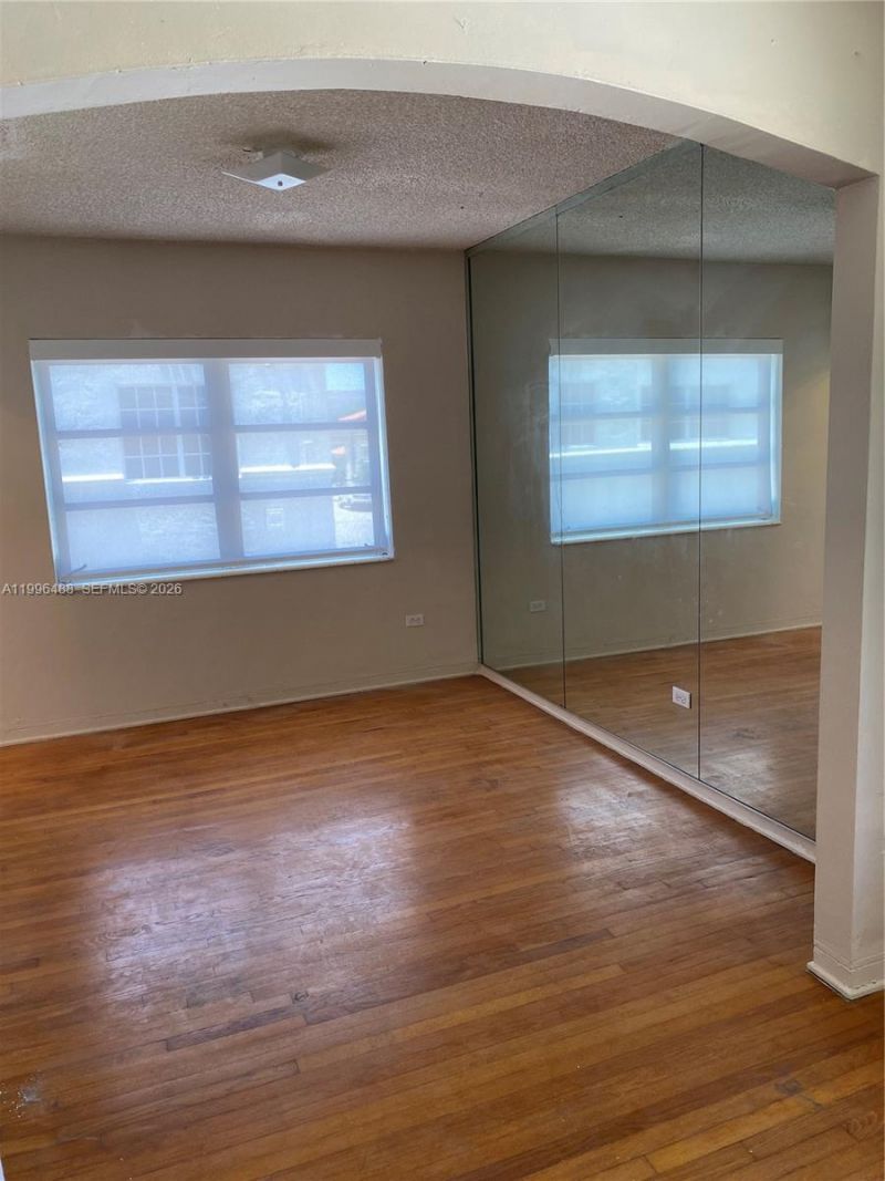 40 Almeria Ave, Unit 16, Coral Gables, FL 33134 Photo