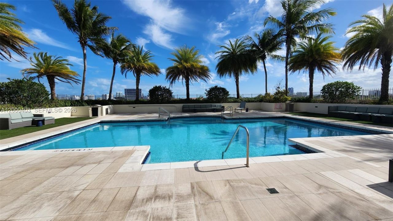 3000 Coral Way, Unit 713, Miami, FL 33145 Photo