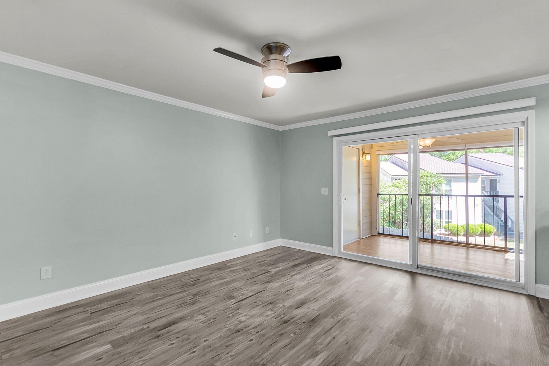 1866 Montclair Drive Photo 10