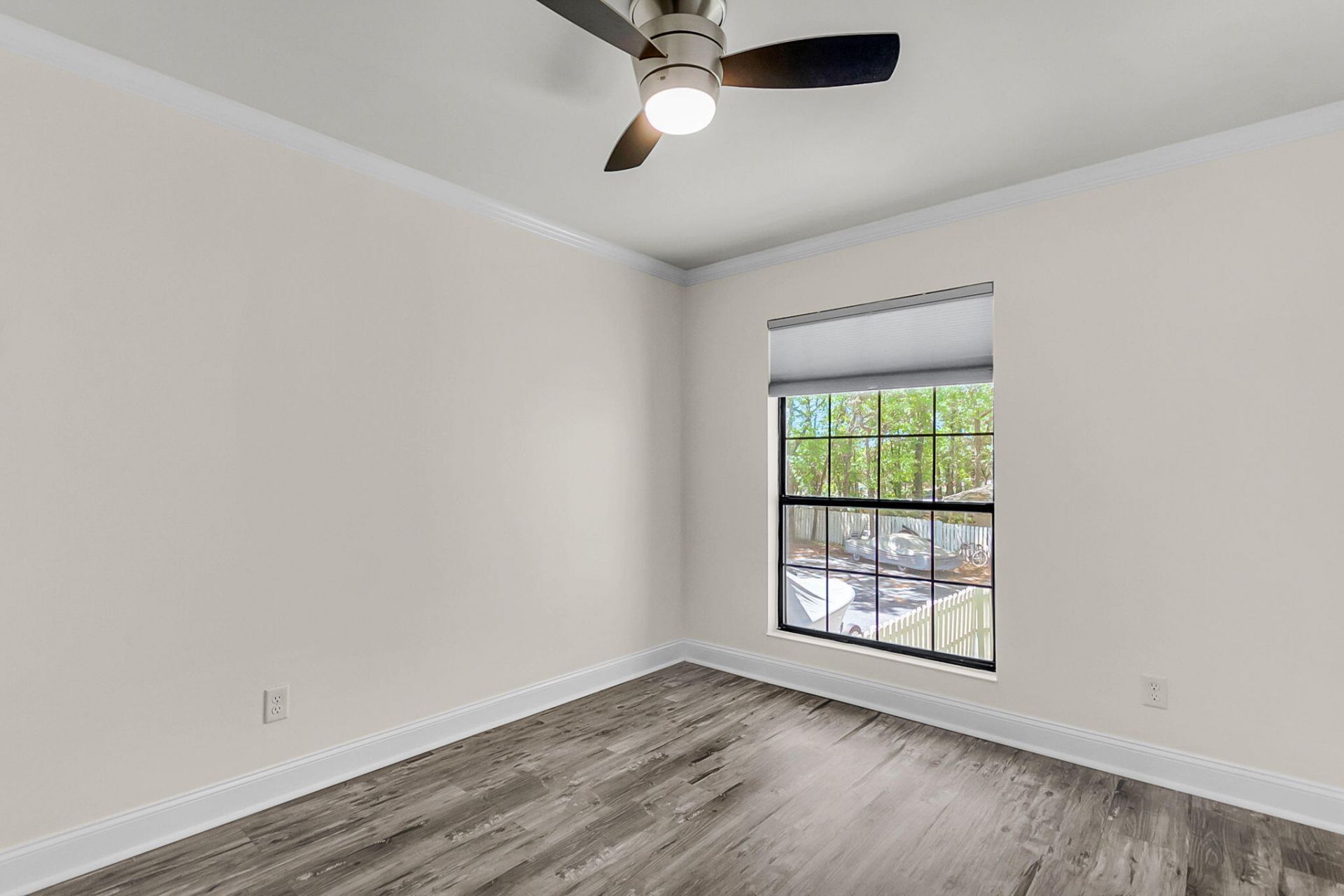 1866 Montclair Drive Photo 27