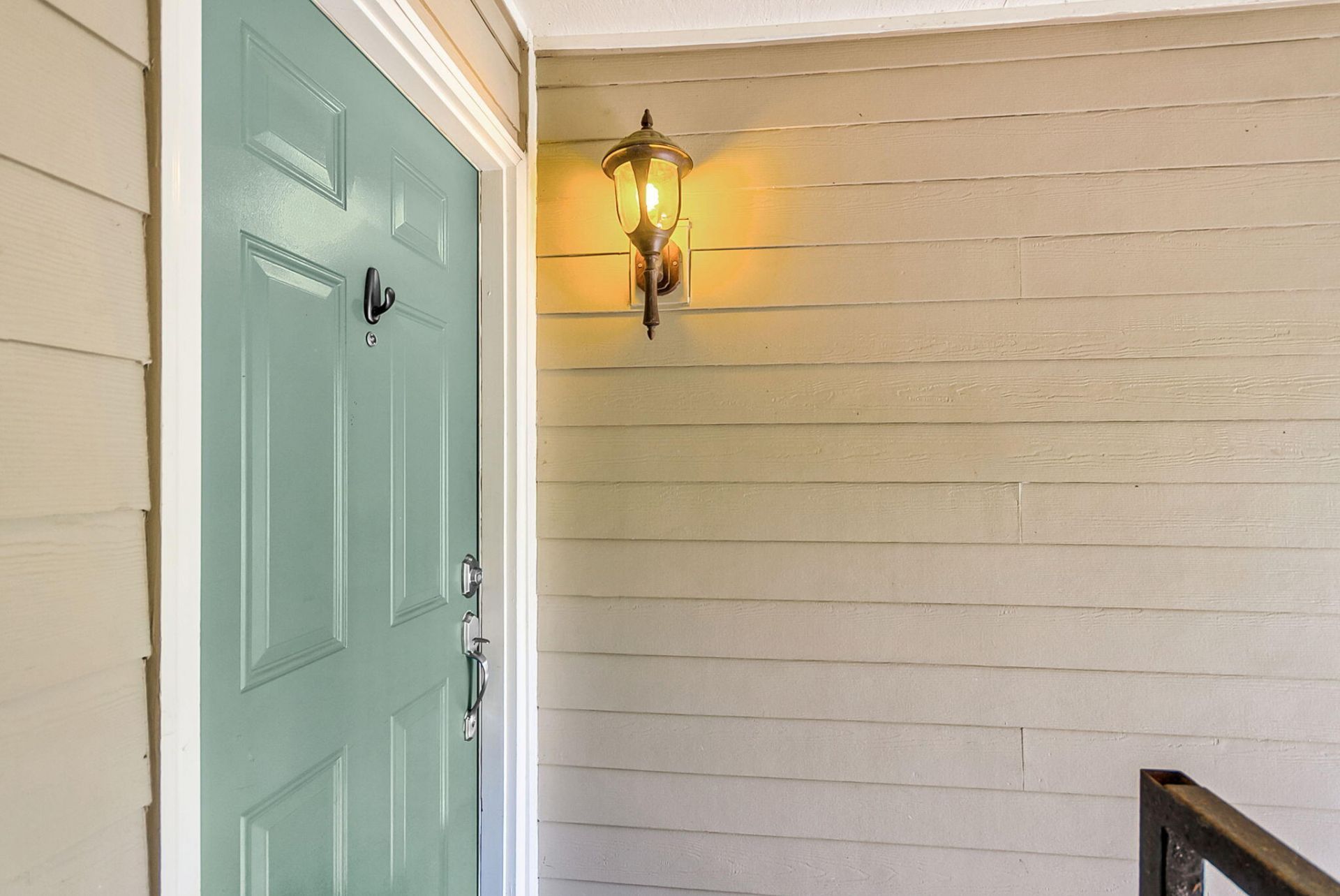 1866 Montclair Drive Photo 8