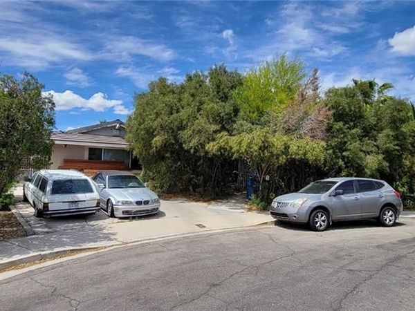 1504 Banner Circle , Las Vegas, NV 89102