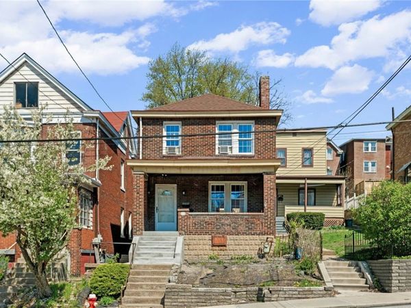 821 Greenfield Ave, Pittsburgh, PA 15217