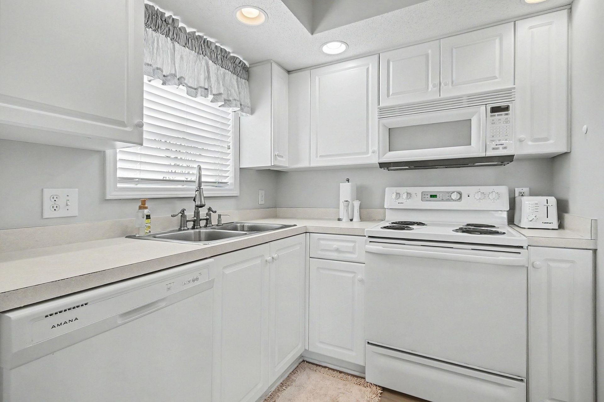 301 Shore Haven Dr. Photo 11